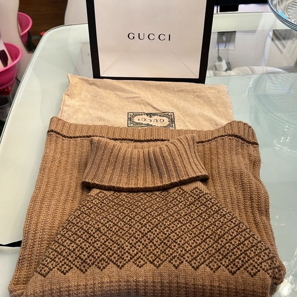 Authentic Gucci Womens  Puffy Short Sleeves Turtleneck Sweater Brown Size Small! - Picture 11 of 11